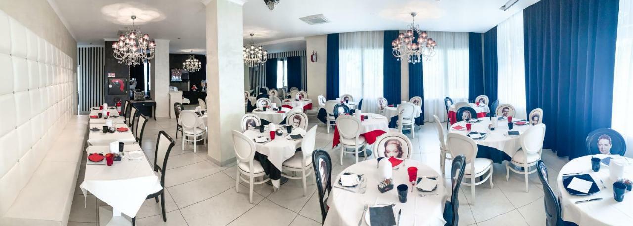 Hotel Le Cinema Gatteo a Mare Εξωτερικό φωτογραφία